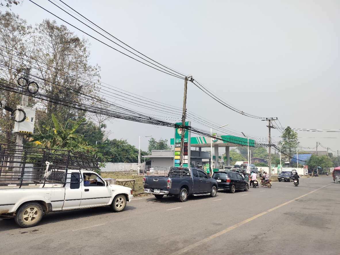 สถานการณ์ความวุ่นวาย จาก กระแสข่าวน้ำมันจะไม่มีให้เติม